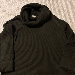 Market & Spruce Forest Green Turtleneck Sweater